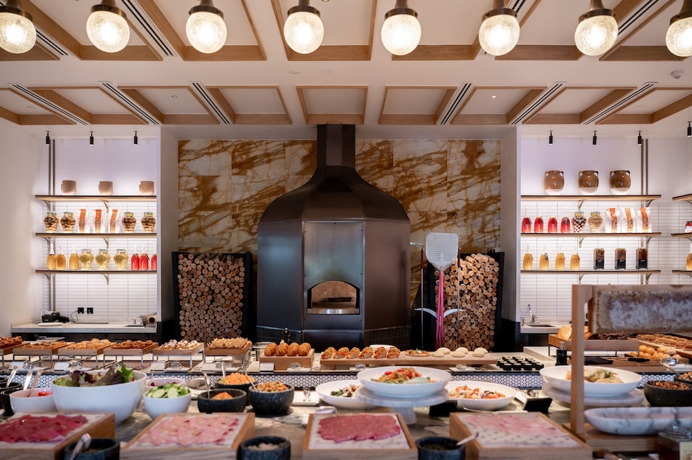 뷔페 아침 식사