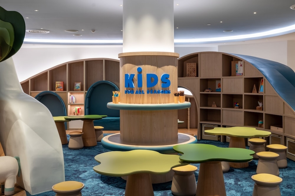 어린이 놀이 공간 - 실내