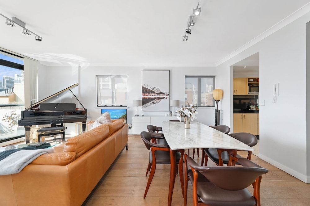 객실 내 식사 공간