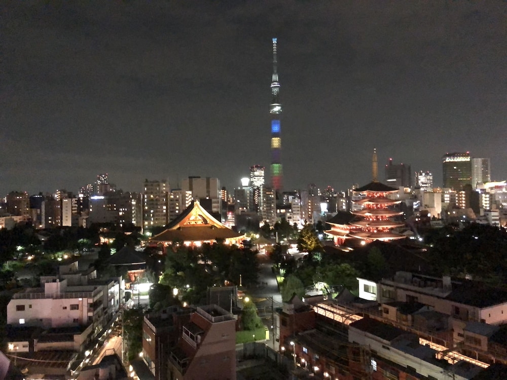 숙박 시설에서 보는 시내 전망