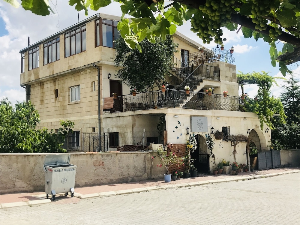 숙박 시설 입구