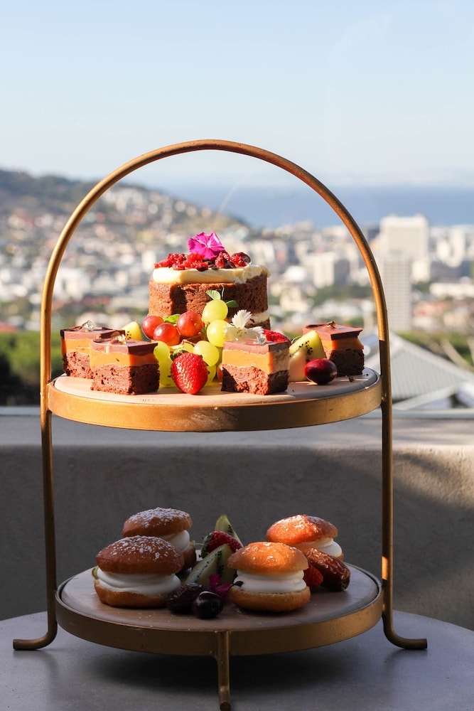 객실 내 식사 공간