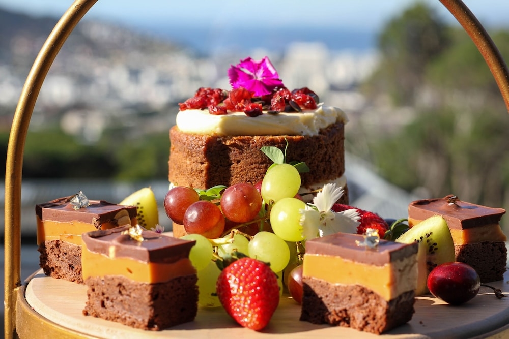 객실 내 식사 공간