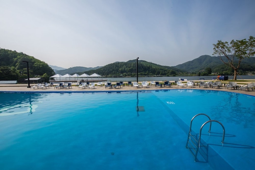 야외 수영장
