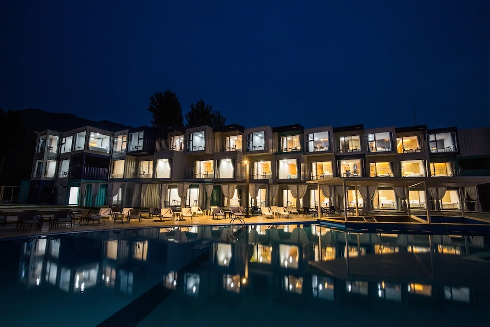 숙박 시설 정면