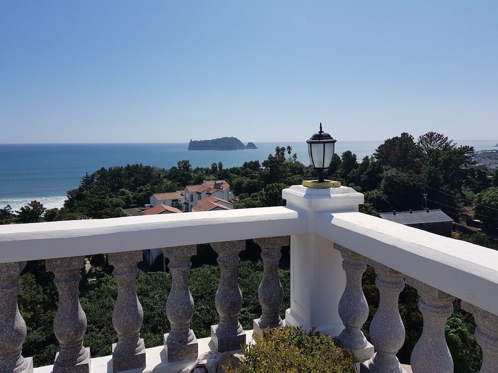 숙박 시설의 전망