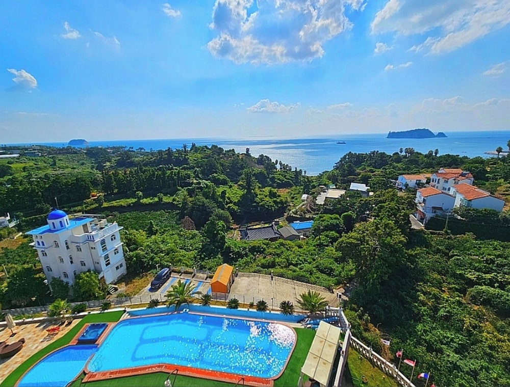 숙박 시설에서 보는 주변 전망