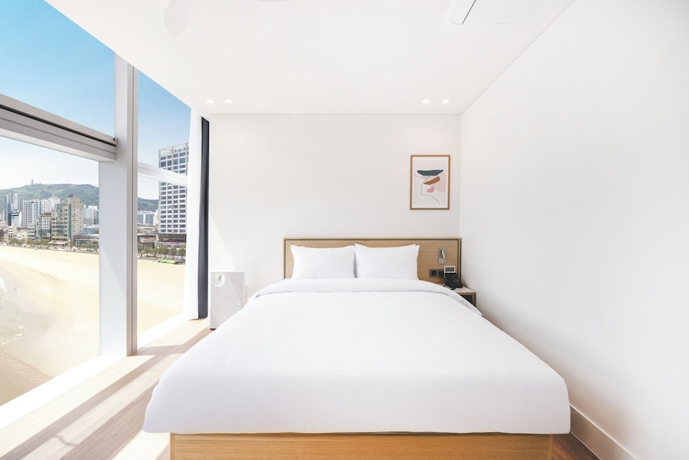 숙박 시설 정면