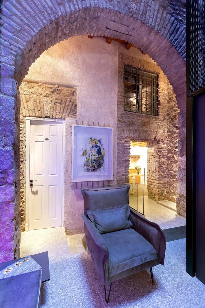 로비 좌석 공간