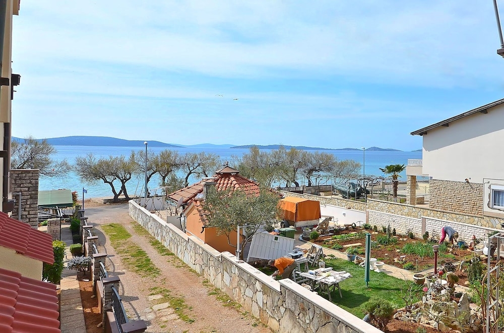 숙박 시설 구내