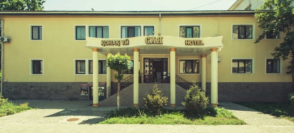 숙박 시설 입구