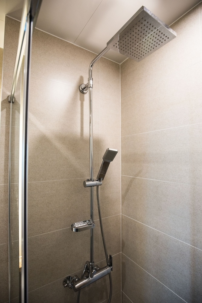 욕실 샤워
