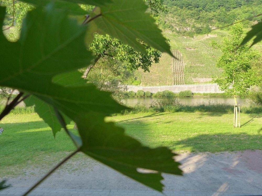 숙박 시설 구내