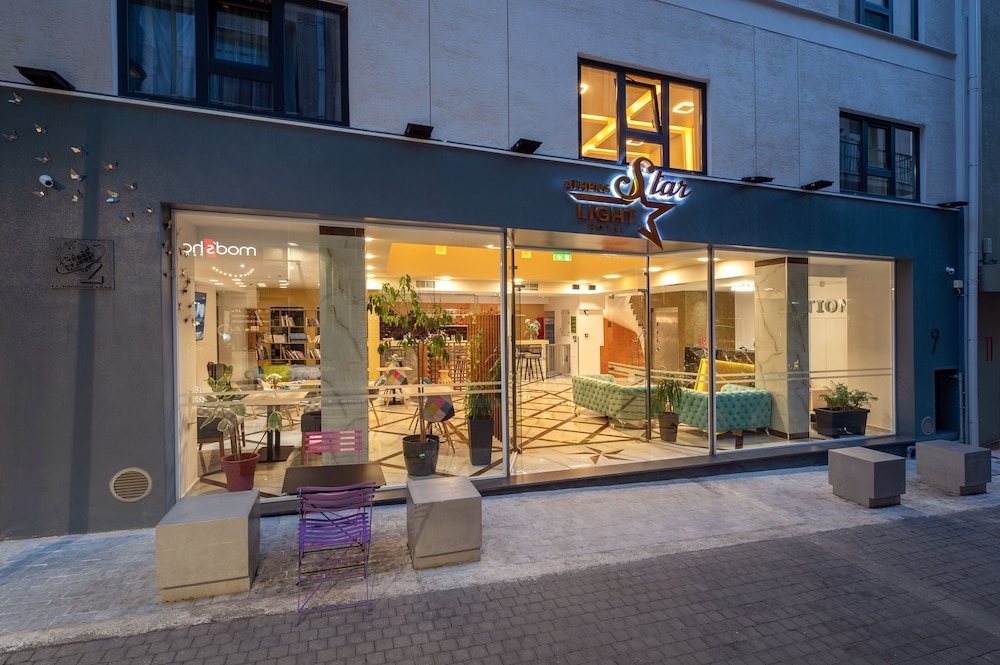 숙박 시설 입구