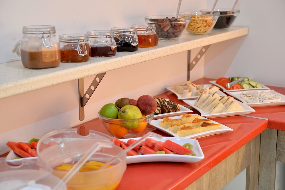 뷔페 아침 식사