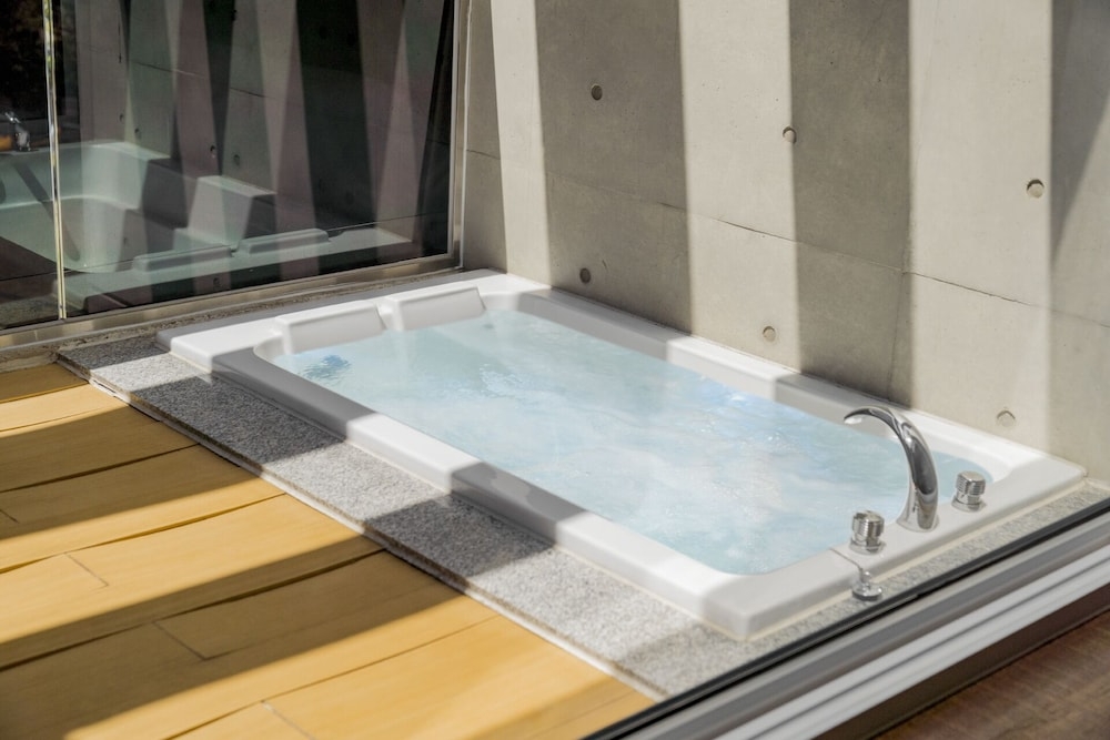 전용 스파 욕조