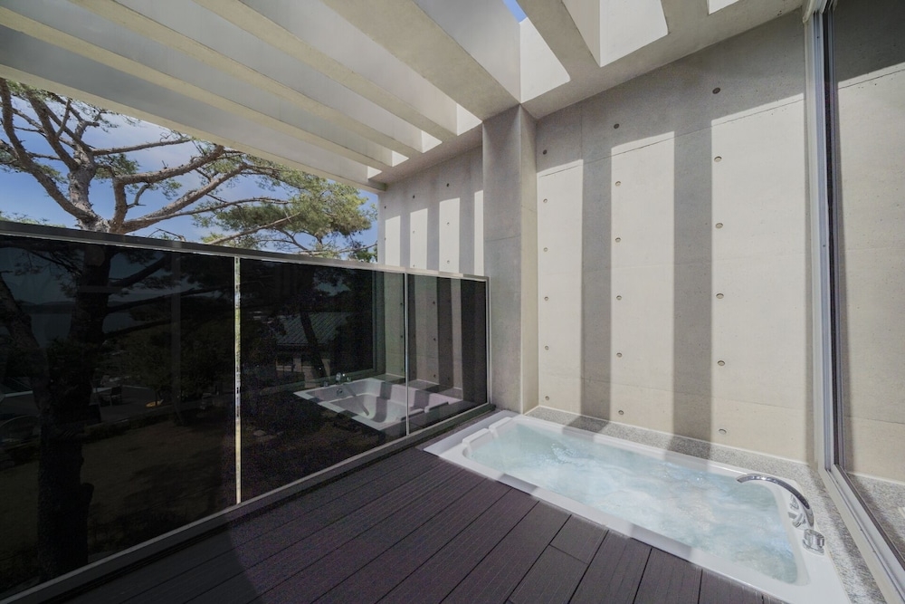 전용 스파 욕조