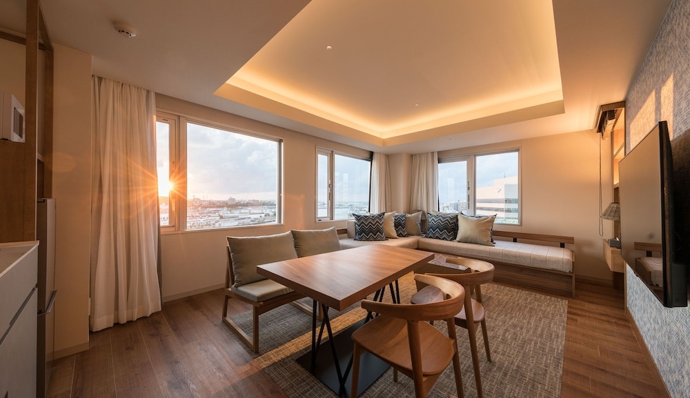 객실 내 식사 공간