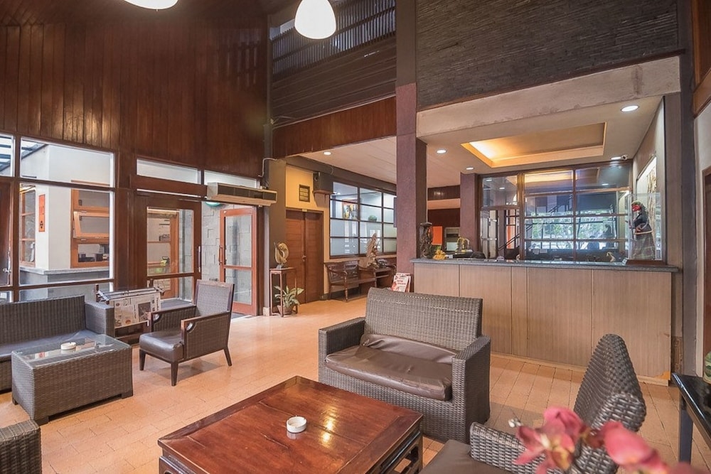 로비 좌석 공간