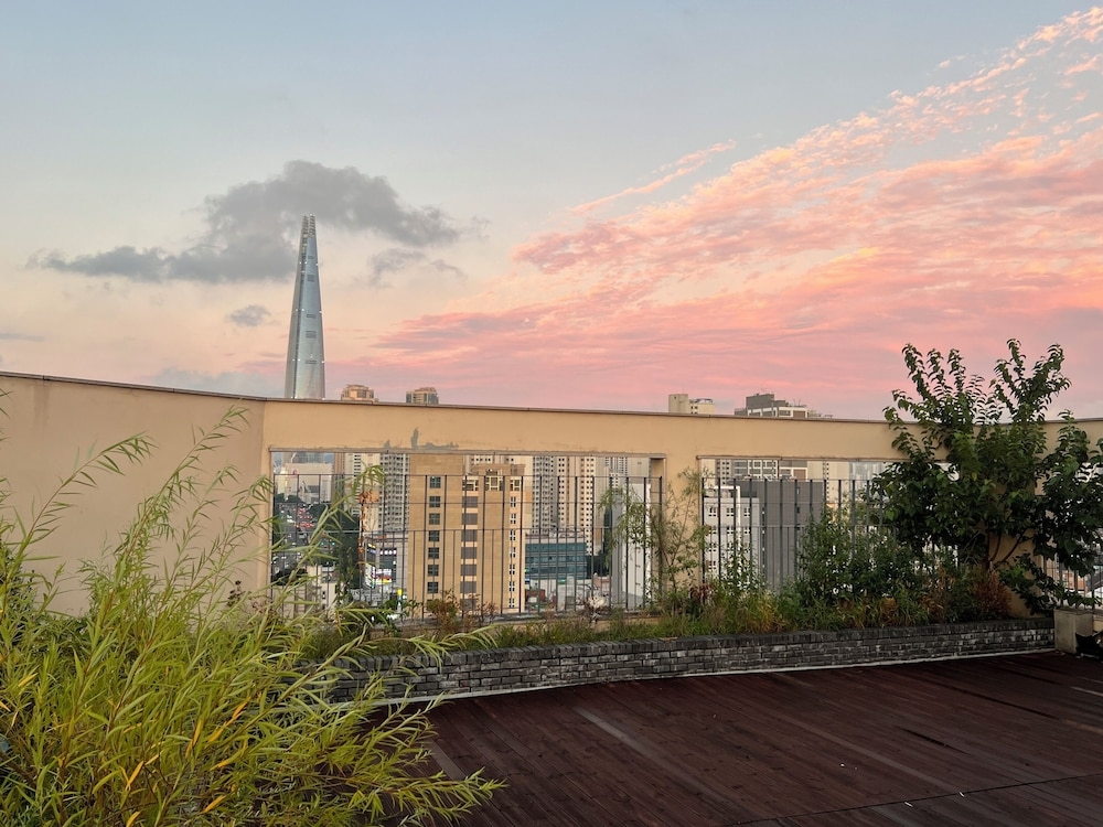 숙박 시설에서 보는 시내 전망
