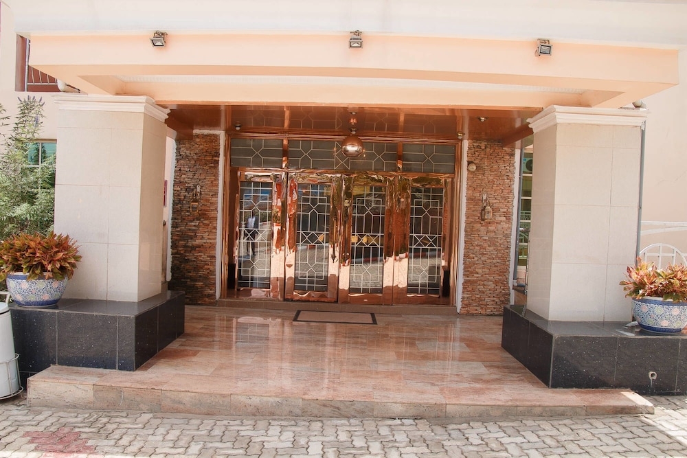 숙박 시설 입구