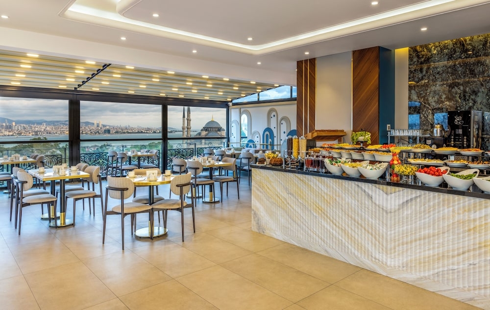 뷔페 아침 식사