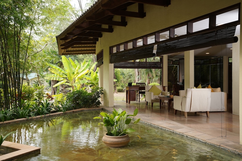 로비 좌석 공간