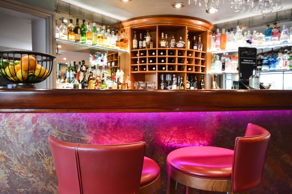 바(숙박 시설 내)