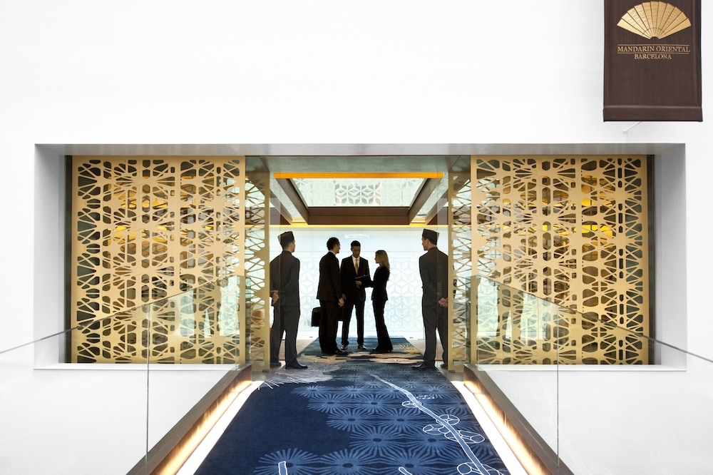 로비 좌석 공간