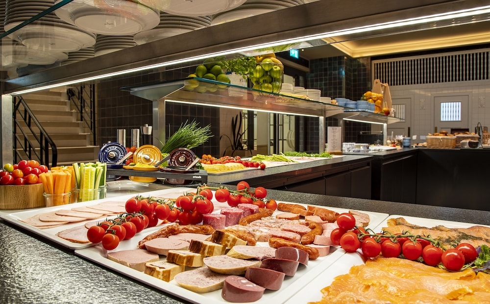 뷔페 아침 식사