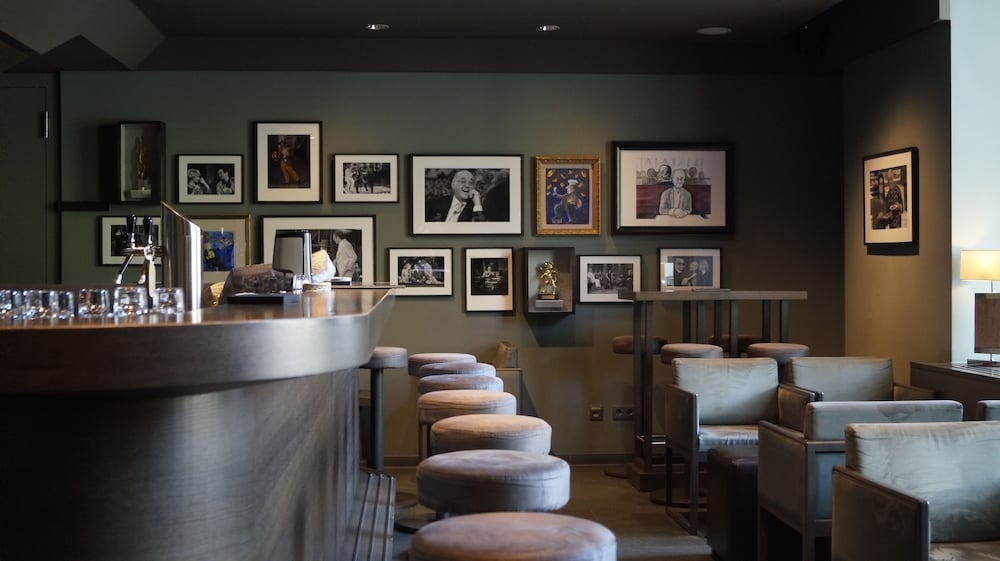 바(숙박 시설 내)