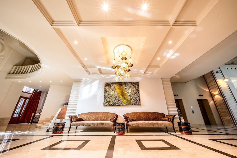 로비 좌석 공간