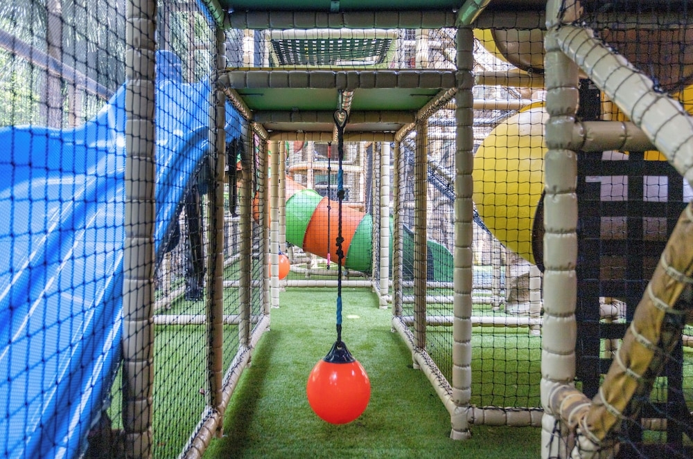 어린이 놀이 공간 - 야외