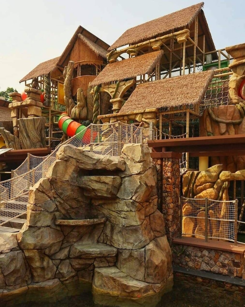 어린이 놀이 공간 - 야외