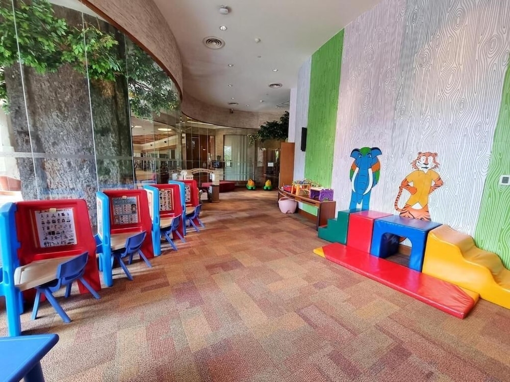 어린이 놀이 공간 - 실내