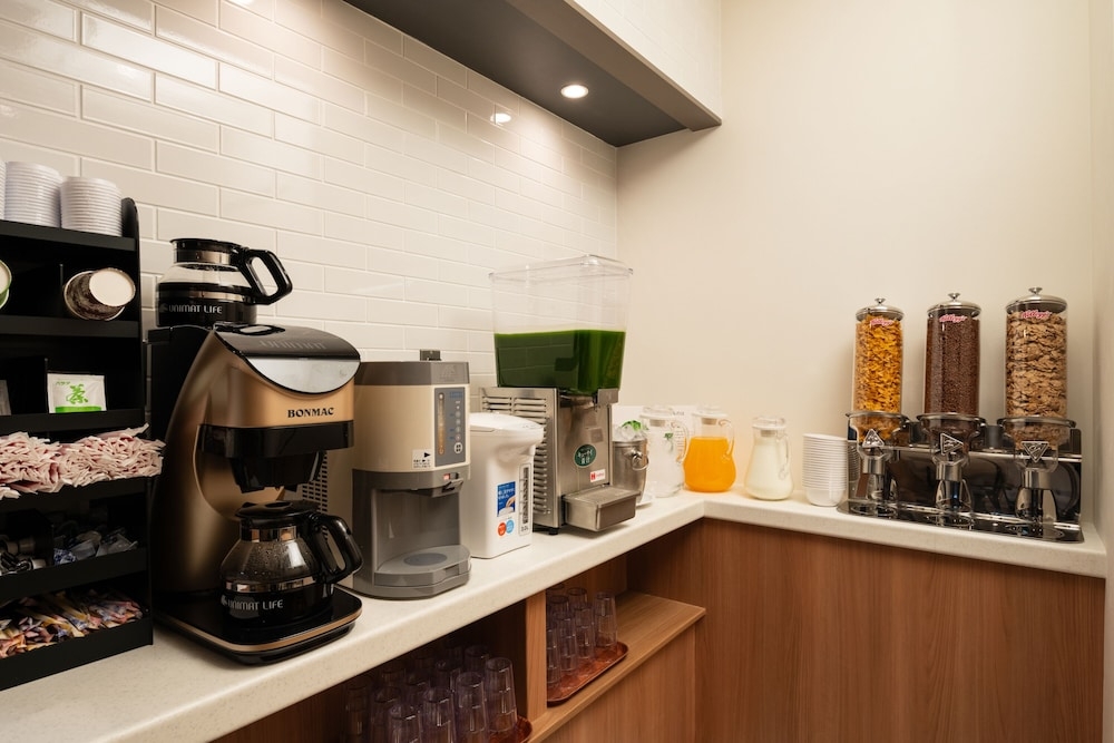 뷔페 아침 식사