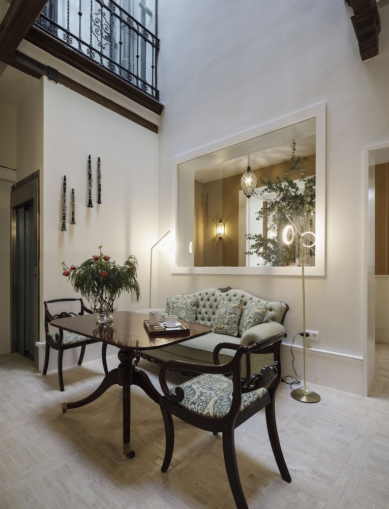 로비 좌석 공간