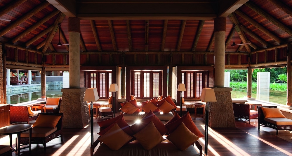 로비 좌석 공간