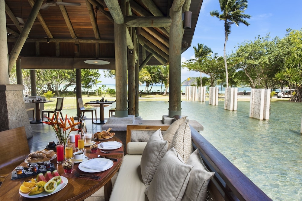 뷔페 아침 식사