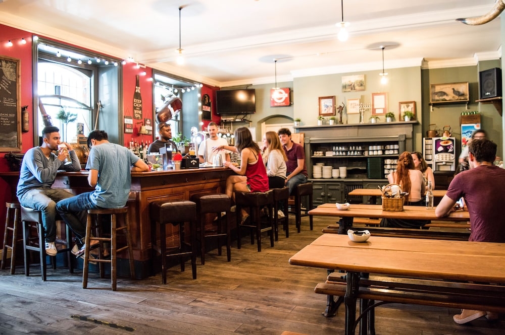 바(숙박 시설 내)