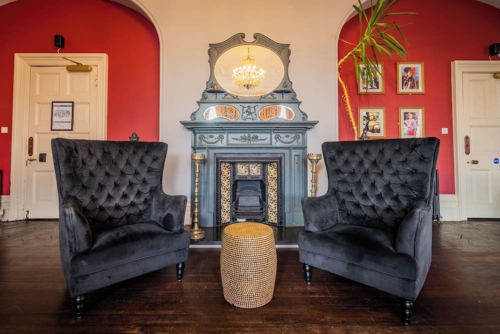 로비 좌석 공간