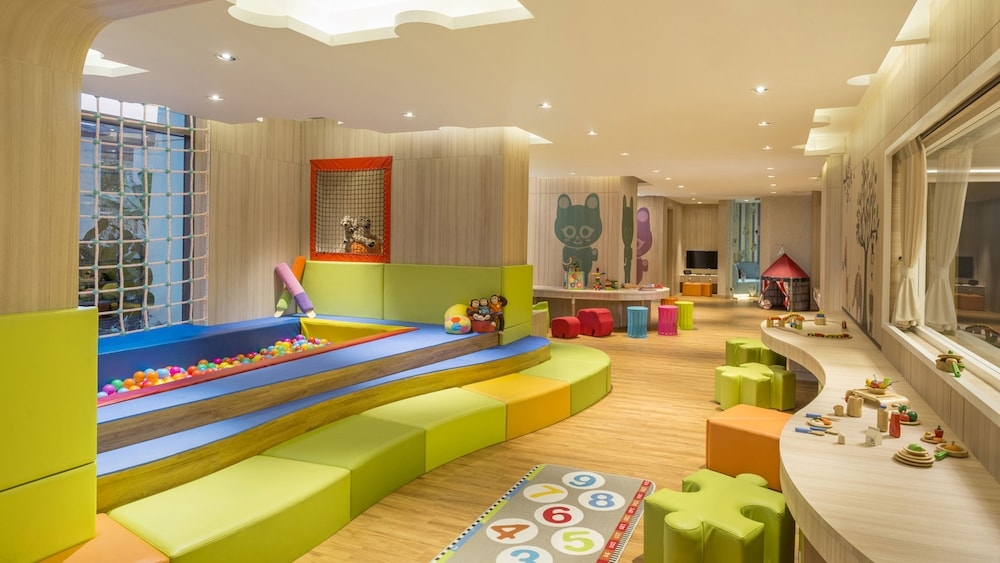 어린이 놀이 공간 - 실내