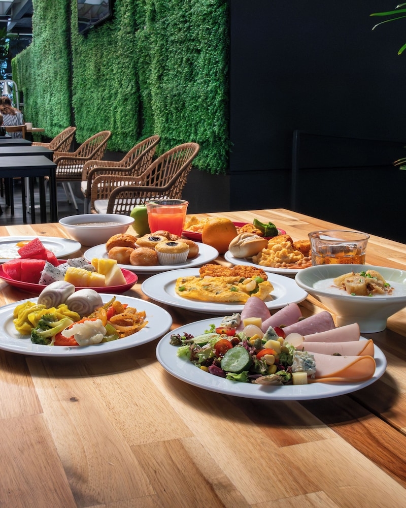 뷔페 아침 식사