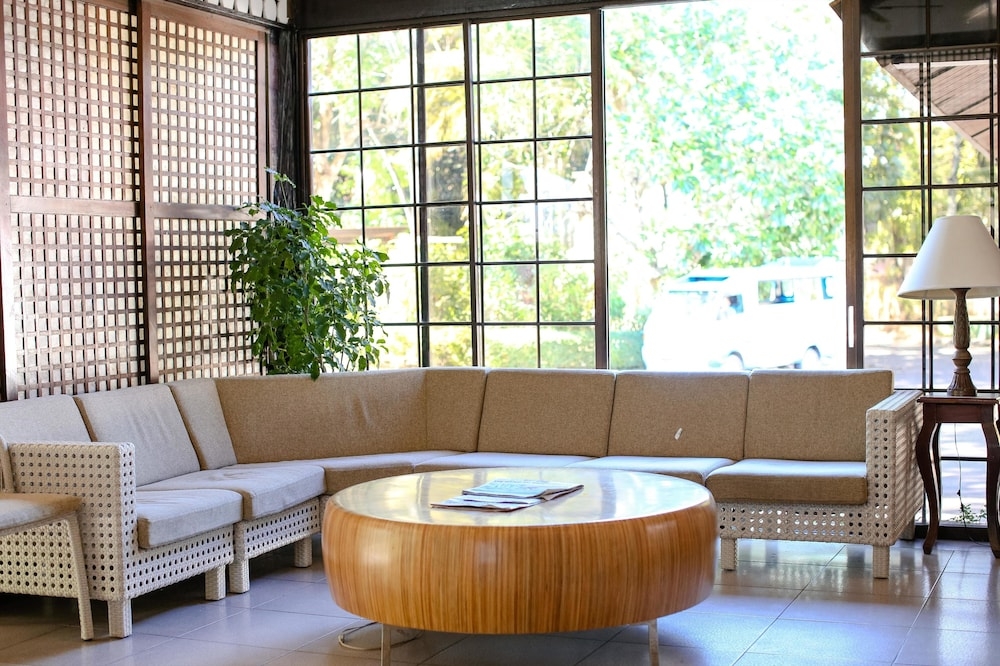 로비 좌석 공간