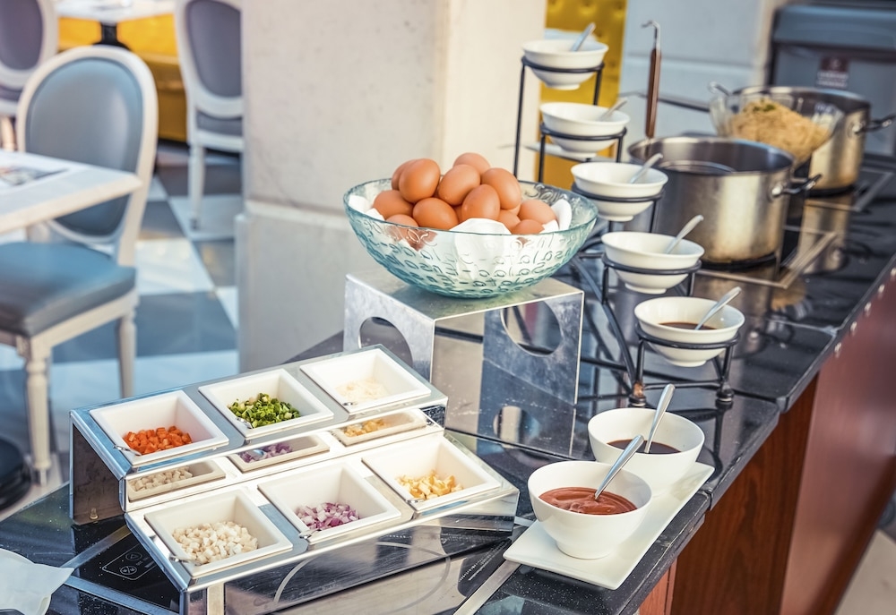 뷔페 아침 식사
