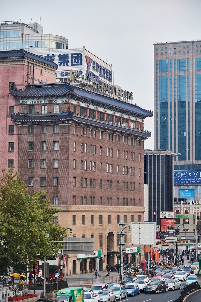 숙박 시설 정면