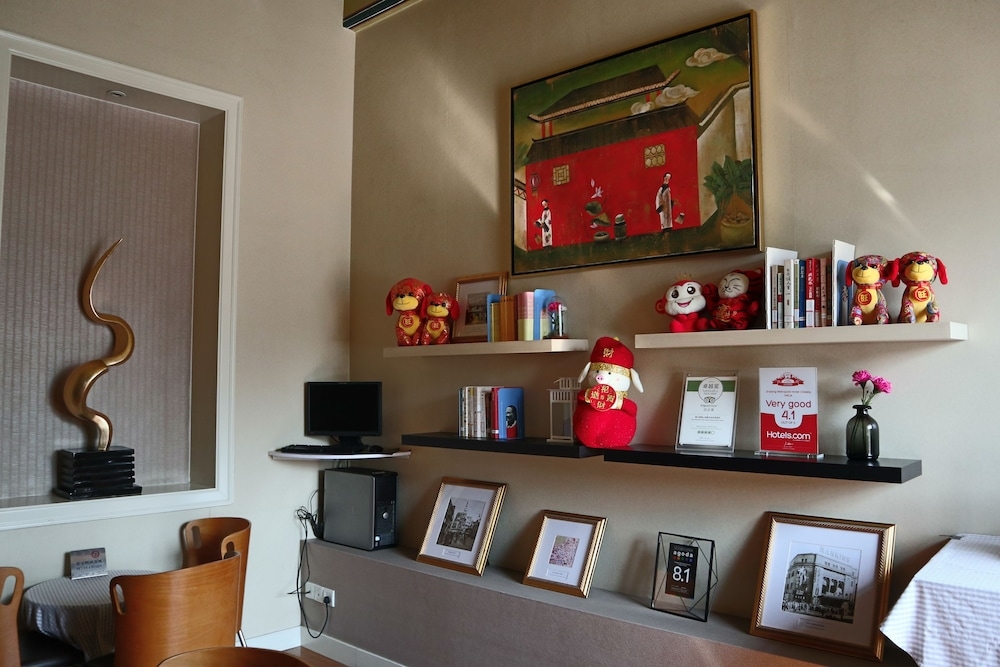 로비 좌석 공간