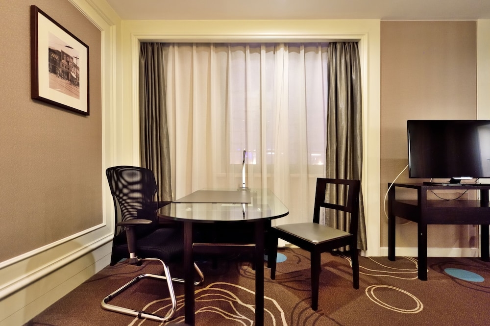 객실 내 식사 공간