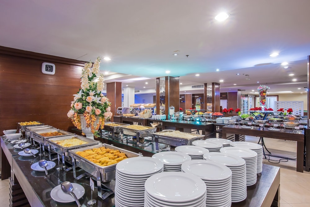 뷔페 아침 식사