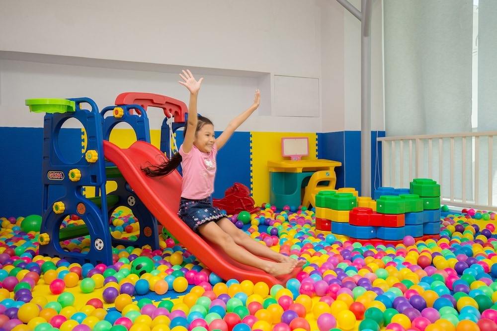 어린이 놀이 공간 - 실내